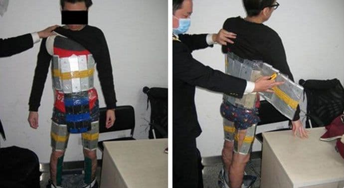 Hongkong: Pokušao da prokrijumčari 94 Ajfona Hongkong: Pokušao da prokrijumčari 94 Ajfona