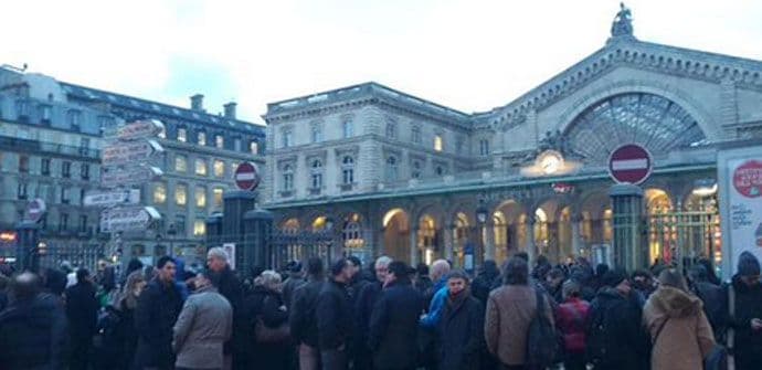 PARIZ: Prijetnja bombom na najvećoj željezničkoj stanici PARIZ: Prijetnja bombom na najvećoj željezničkoj stanici