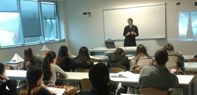 Više od 300 maturanata pohađa Školu preduzetništva  Više od 300 maturanata pohađa Školu preduzetništva