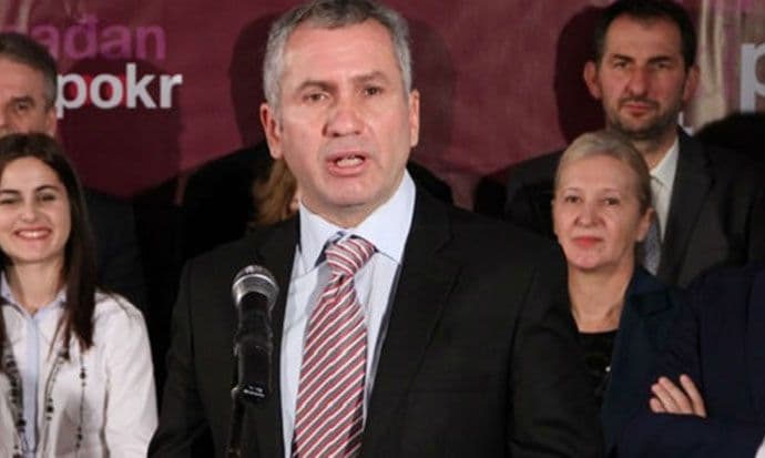 RAKČEVIĆ: Vlada nacionalnog jedinstva za put oporavka Crne Gore RAKČEVIĆ: Vlada nacionalnog jedinstva za put oporavka Crne Gore