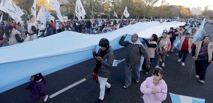 Protest na hiljade Argentinaca zbog smrti tužioca Protest na hiljade Argentinaca zbog smrti tužioca