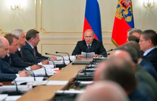 AP: Moskva razvija oružje-robota koje liči na ono iz SF filmova (VIDEO) AP: Moskva razvija oružje-robota koje liči na ono iz SF filmova (VIDEO)