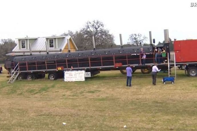 Prodaje se najveći roštilj na svijetu Prodaje se najveći roštilj na svijetu