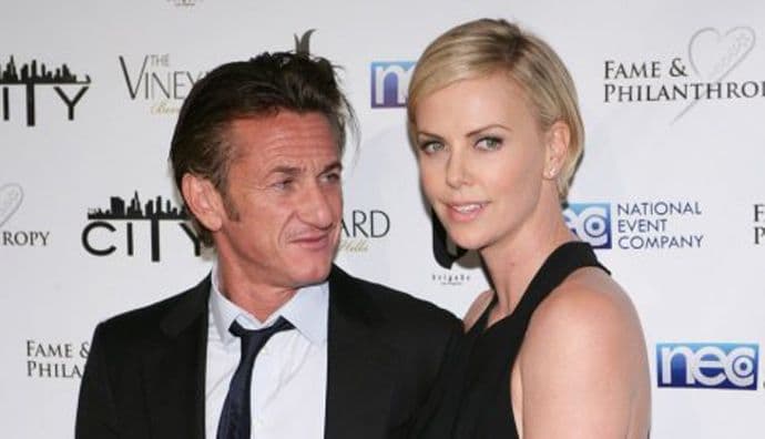 Šon Pen predao papire za usvajanje sina Šarliz Teron Šon Pen predao papire za usvajanje sina Šarliz Teron