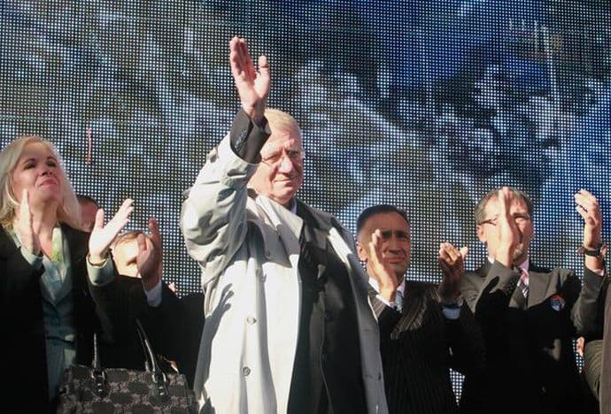 ŠEŠELJ: U Hag samo ako me odnesu ŠEŠELJ: U Hag samo ako me odnesu