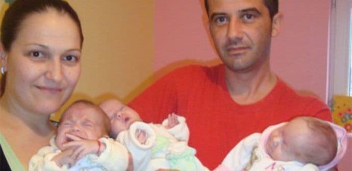 Digli kredit da bi dobili tri bebe Digli kredit da bi dobili tri bebe