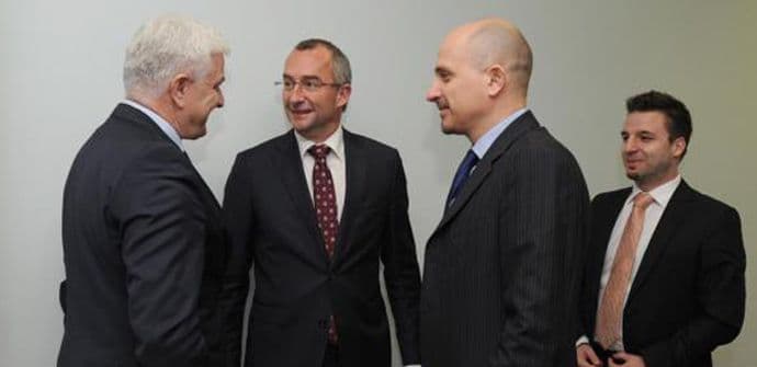 Za Crnu Goru ključna komunikacija sa NATO članicama na političkom nivou Za Crnu Goru ključna komunikacija sa NATO članicama na političkom nivou