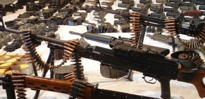 Kronen cajtung: Balkan ima crno tržište sa 4 miliona neregistrovanog oružja Kronen cajtung: Balkan ima crno tržište sa 4 miliona neregistrovanog oružja