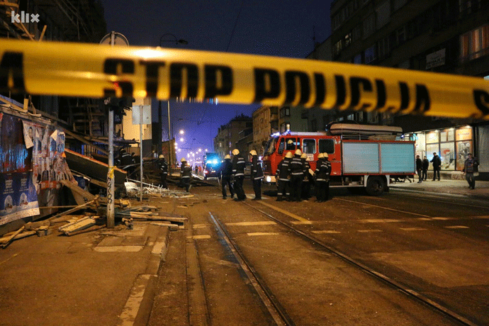 Sarajevo: Urušila se skela na gradilištu, poginule dvije osobe (VIDEO) Sarajevo: Urušila se skela na gradilištu, poginule dvije osobe (VIDEO)