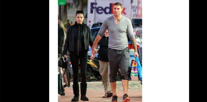 Da li je ovo novi momak Adrijane Lime? Da li je ovo novi momak Adrijane Lime?