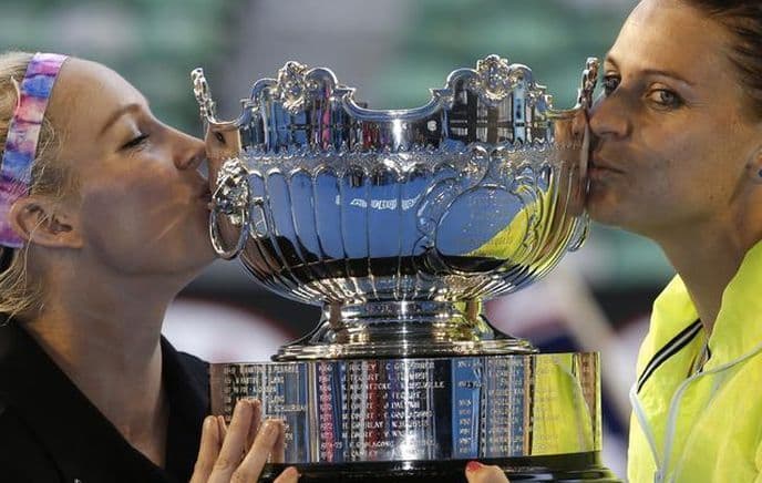 AO: Trofej za Šafarovu i Metek-Sends AO: Trofej za Šafarovu i Metek-Sends