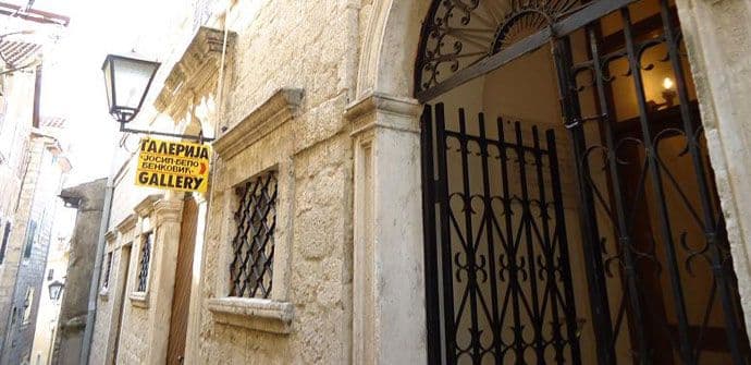 Crteži 23 autora na 48. Hercegnovskom zimskom salonu Crteži 23 autora na 48. Hercegnovskom zimskom salonu