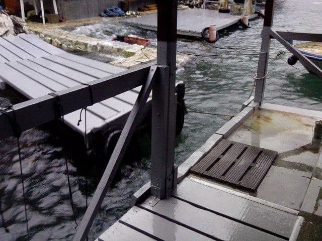 Nevrijeme nanijelo štetu uzgajivačima školjki Nevrijeme nanijelo štetu uzgajivačima školjki