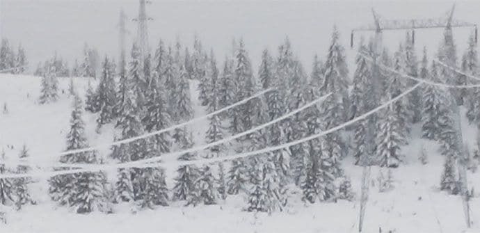 EPCG: Centar Žabljaka dobio struju, sela na Paštrovačkoj gori u mraku do sjutra EPCG: Centar Žabljaka dobio struju, sela na Paštrovačkoj gori u mraku do sjutra