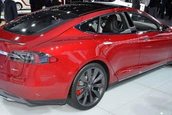 Tesla S P85D još brži poslije softverskog apdejta