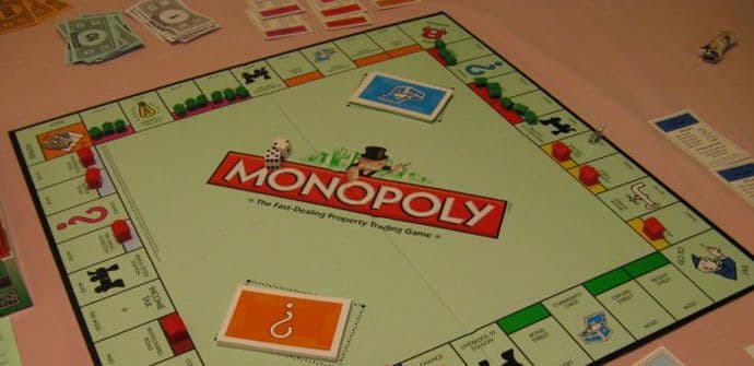 Povodom rođendana, pravi novac u "Monopolu" Povodom rođendana, pravi novac u "Monopolu"