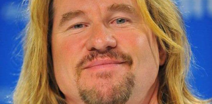 Val Kilmer odbija liječenje iz vjerskih razloga Val Kilmer odbija liječenje iz vjerskih razloga