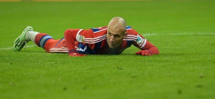 Kraj sezone za Robena, Leva slomio vilicu i nos! Kraj sezone za Robena, Leva slomio vilicu i nos!