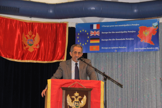 Strancima jedinstvene dozvole za rad i boravak Strancima jedinstvene dozvole za rad i boravak