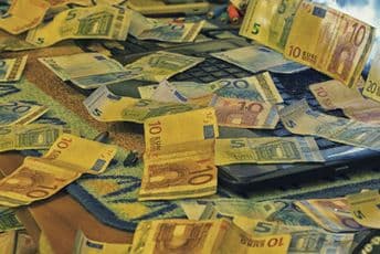 Novac glavni uzrok stresa
