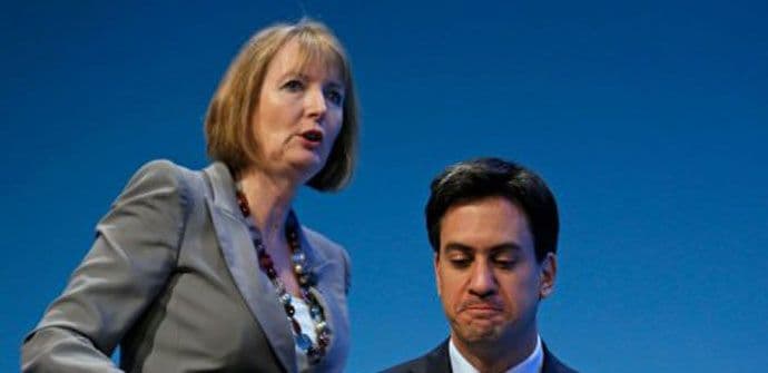 Britanski Laburisti počeli izbornu kampanju u roze autobusu Britanski Laburisti počeli izbornu kampanju u roze autobusu