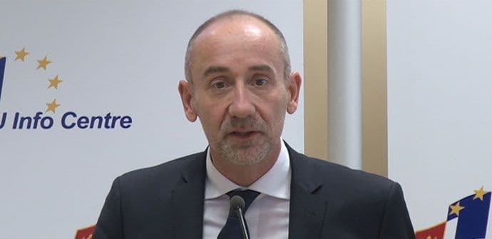 PAKE: Zbog kredita za auto-put moraćete da prilagodite fiskalnu politiku (VIDEO) PAKE: Zbog kredita za auto-put moraćete da prilagodite fiskalnu politiku (VIDEO)