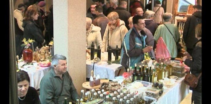 Sajam masline i vina u okviru Praznika mimoze Sajam masline i vina u okviru Praznika mimoze