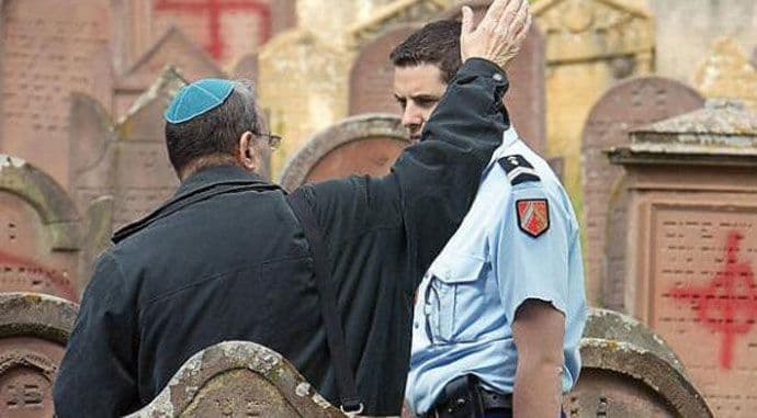 Francuska: Oskrnavljeno jevrejsko groblje Francuska: Oskrnavljeno jevrejsko groblje