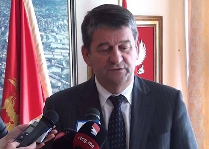 Za toranj i zgradu aerodroma Kapino Polje 580 hiljada eura Za toranj i zgradu aerodroma Kapino Polje 580 hiljada eura