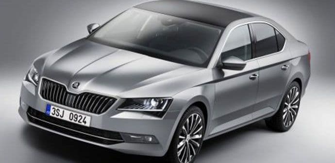 VIDEO: Treća generacije najvećeg Škodinog modela "superb" pred nama VIDEO: Treća generacije najvećeg Škodinog modela "superb" pred nama