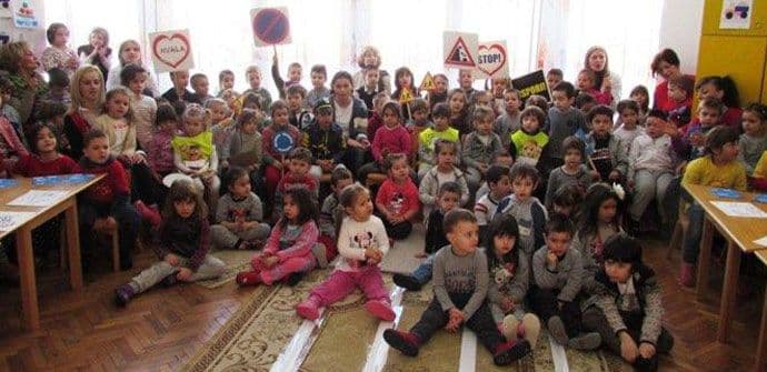 Održan saobraćajni čas u vrtiću „Radost“ u Nikšiću Održan saobraćajni čas u vrtiću „Radost“ u Nikšiću