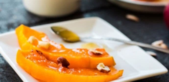 Zlatni slatkiš: pečena bundeva sa medom i pomorandžom Zlatni slatkiš: pečena bundeva sa medom i pomorandžom