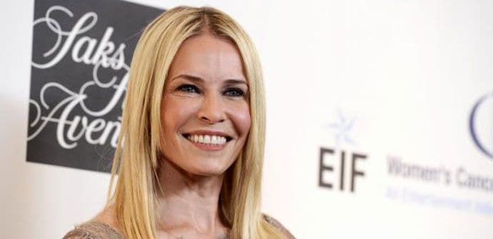 Šokirala javnost novom fotografijom na Tviteru Šokirala javnost novom fotografijom na Tviteru