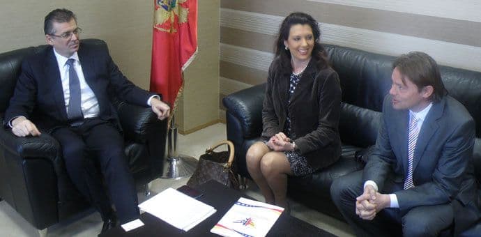 Gvozdenović sa čelnicima "AmCham Montenegro" o saradnji u turizmu i građevinarstvu Gvozdenović sa čelnicima "AmCham Montenegro" o saradnji u turizmu i građevinarstvu