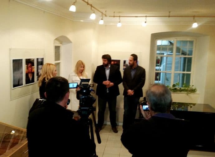 Izložba fotografija Balše Rakočevića " u režiji" Foruma mladih SDP-a Izložba fotografija Balše Rakočevića " u režiji" Foruma mladih SDP-a