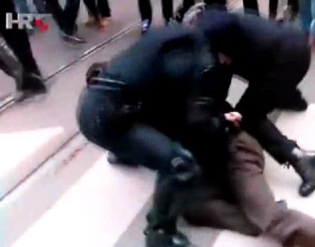 ZAGREB: Haos na protestu, ima uhapšenih ZAGREB: Haos na protestu, ima uhapšenih