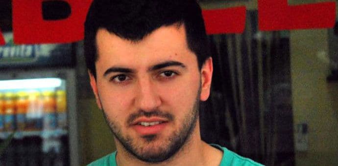 RAZOTKRIVANJE - Alen BABAČIĆ, gestovni tumač: Najteže je uozbiljiti se RAZOTKRIVANJE - Alen BABAČIĆ, gestovni tumač: Najteže je uozbiljiti se