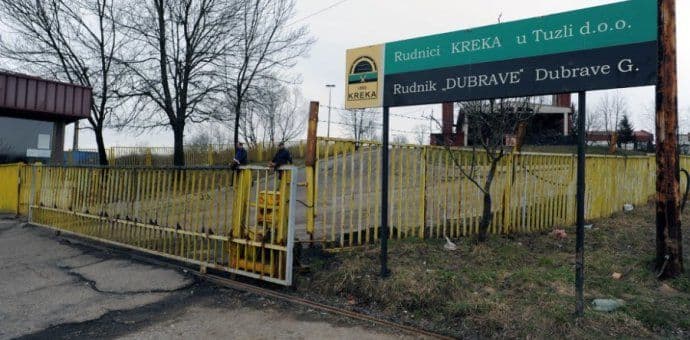 Izvučena tijela četvorice poginulih u Tuzli Izvučena tijela četvorice poginulih u Tuzli