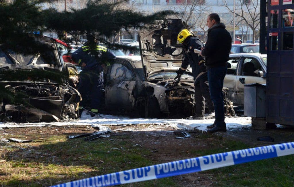 Crnogorska crna hronika: Rat mafijaških klanova i bitke za fotelje Crnogorska crna hronika: Rat mafijaških klanova i bitke za fotelje