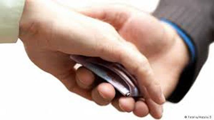 CLDS: Mito platilo 31,6 odsto ljudi u Crnoj Gori CLDS: Mito platilo 31,6 odsto ljudi u Crnoj Gori