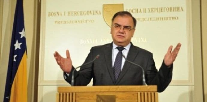IVANIĆ: Latinović će biti u BiH dok Crna Gora ne pošalje svog ambasadora IVANIĆ: Latinović će biti u BiH dok Crna Gora ne pošalje svog ambasadora