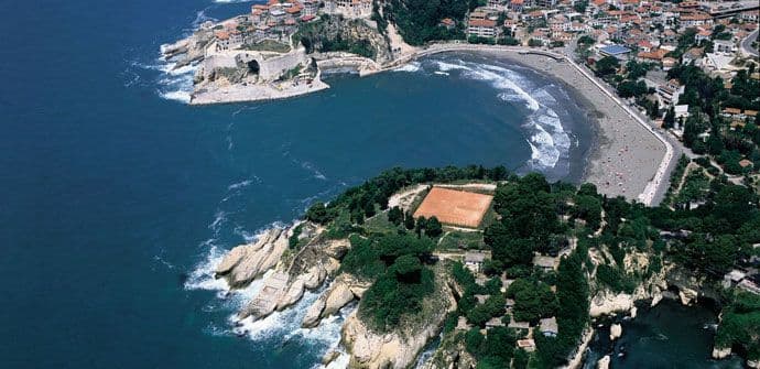 UIP: Donijeto 20 rješenja o uklanjanju privremenih objekata u Ulcinju UIP: Donijeto 20 rješenja o uklanjanju privremenih objekata u Ulcinju