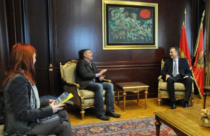 Vujanović potpisao Deklaraciju o bezbjednosti u saobraćaju Vujanović potpisao Deklaraciju o bezbjednosti u saobraćaju