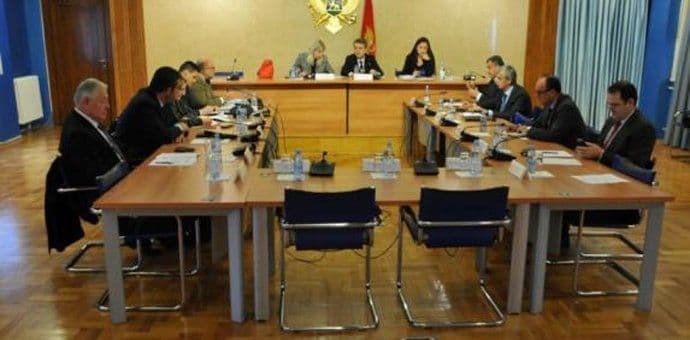 Odbor za bezbjednost danas raspravlja o organizovanom kriminalu  Odbor za bezbjednost danas raspravlja o organizovanom kriminalu