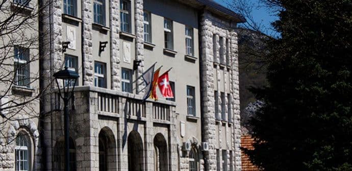 Prijestonica Cetinje priključila se akciji prikupljanja pomoći za Mariju Martinović Prijestonica Cetinje priključila se akciji prikupljanja pomoći za Mariju Martinović