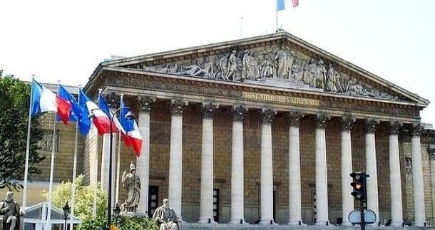 Francuska na meti žestokih kritika boraca za ljudska prava Francuska na meti žestokih kritika boraca za ljudska prava