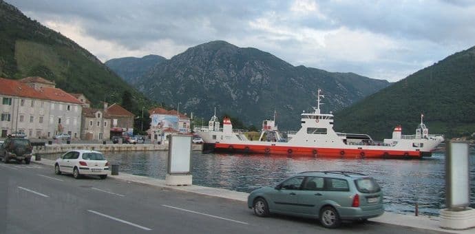 Put Herceg Novi - Risan zatvoren zbog odrona Put Herceg Novi - Risan zatvoren zbog odrona