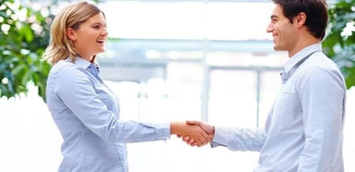 Što ljudi mogu da zaključe o vama u prvih nekoliko sekundi upoznavanja Što ljudi mogu da zaključe o vama u prvih nekoliko sekundi upoznavanja