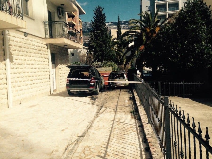 Izgorjela dva automobila u centru Budve Izgorjela dva automobila u centru Budve