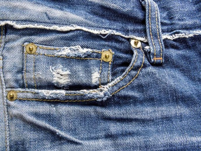 Da li znate čemu služi mali džep na farmerkama? Da li znate čemu služi mali džep na farmerkama?